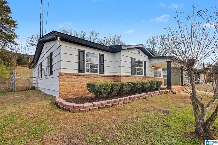 1725 3RD PLACE SW, Birmingham, AL 35211 - Image #2