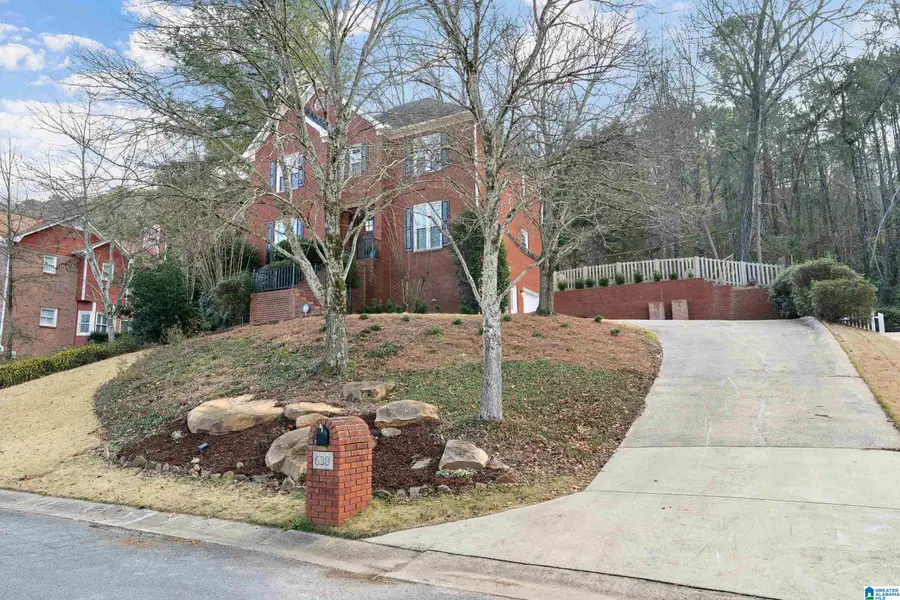 630 CAMDEN RIDGE, Birmingham, AL 35226 - Image #2