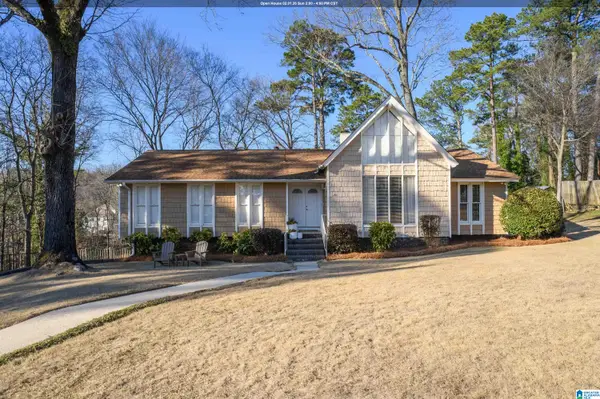 3305 CIRCLE HILL ROAD, Vestavia hills, AL 35243