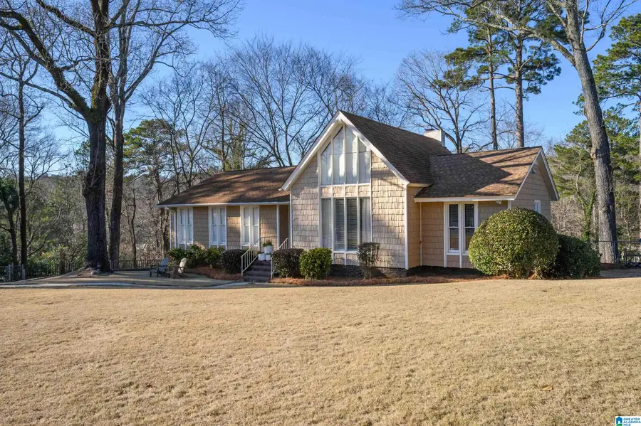 3305 CIRCLE HILL ROAD, Vestavia Hills, AL 35243 - Image #2