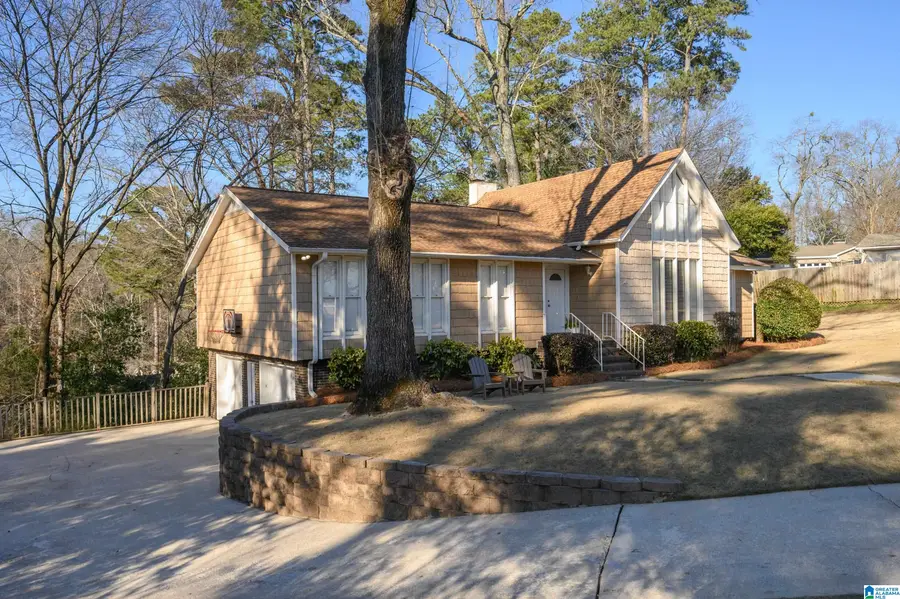 3305 CIRCLE HILL ROAD, Vestavia Hills, AL 35243 - Image #3