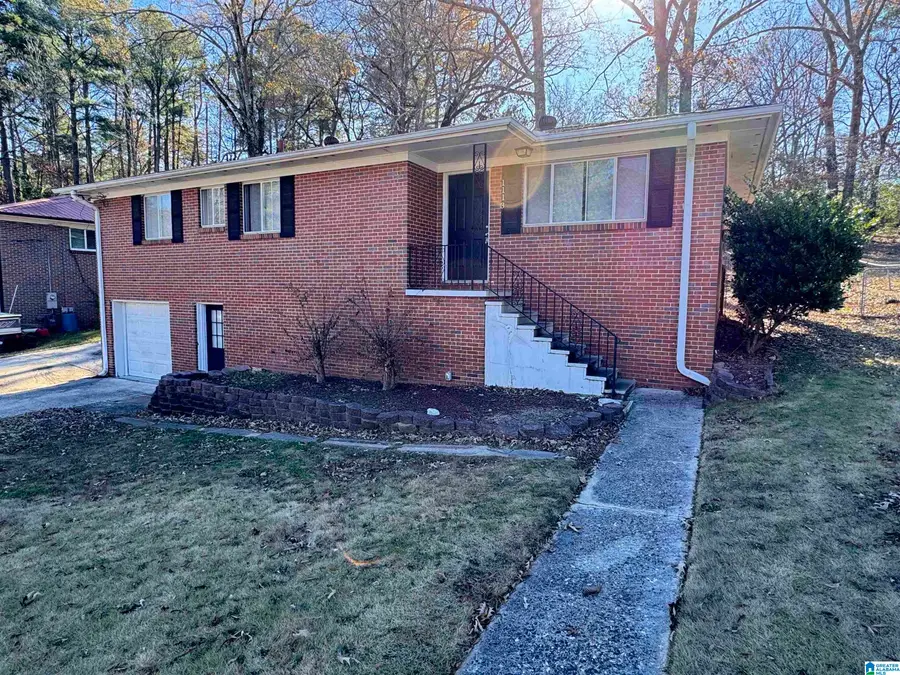 1113 LITTLE JOHN LANE, Birmingham, AL 35235 - Image #2