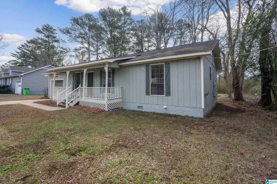 2025 PHILLIPS CIRCLE, Leeds, AL 35094 - Image #2