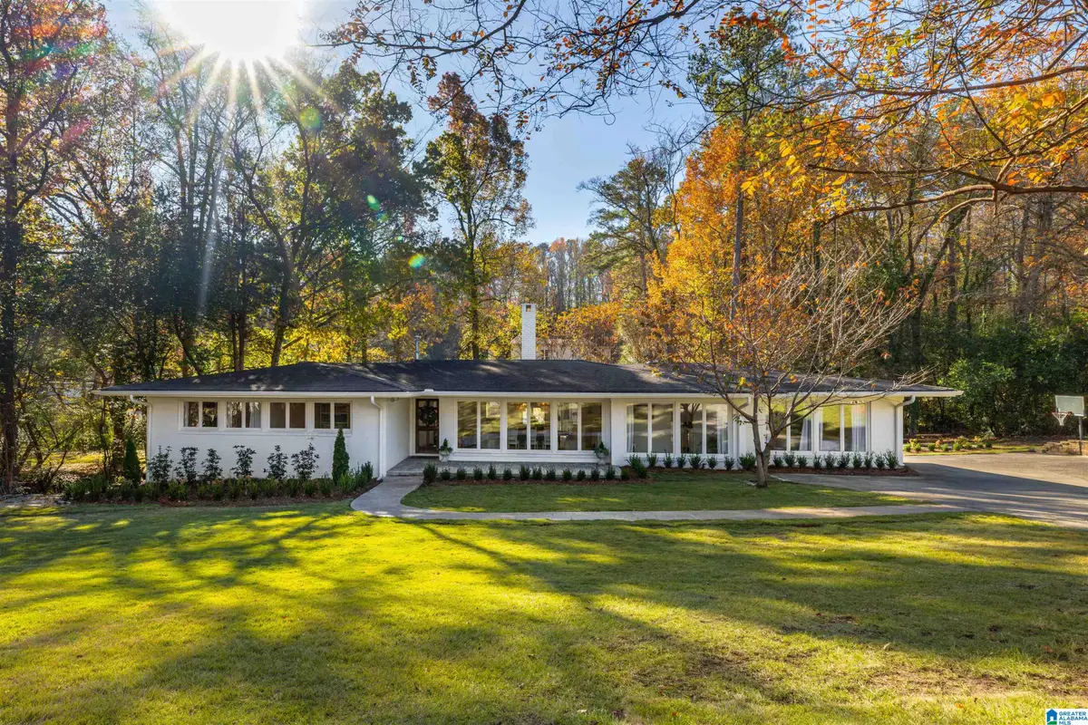 2059 VESTAVIA LAKE DRIVE, Vestavia Hills, AL 35216 - Image #1