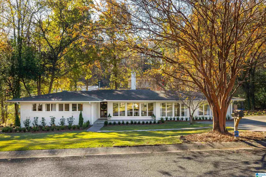 2059 VESTAVIA LAKE DRIVE, Vestavia Hills, AL 35216 - Image #2