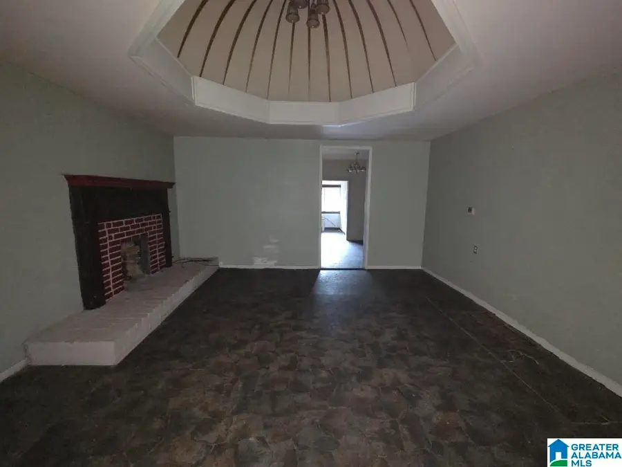 525 CRUMLEY CHAPEL ROAD, Birmingham, AL 35214 - Image #2