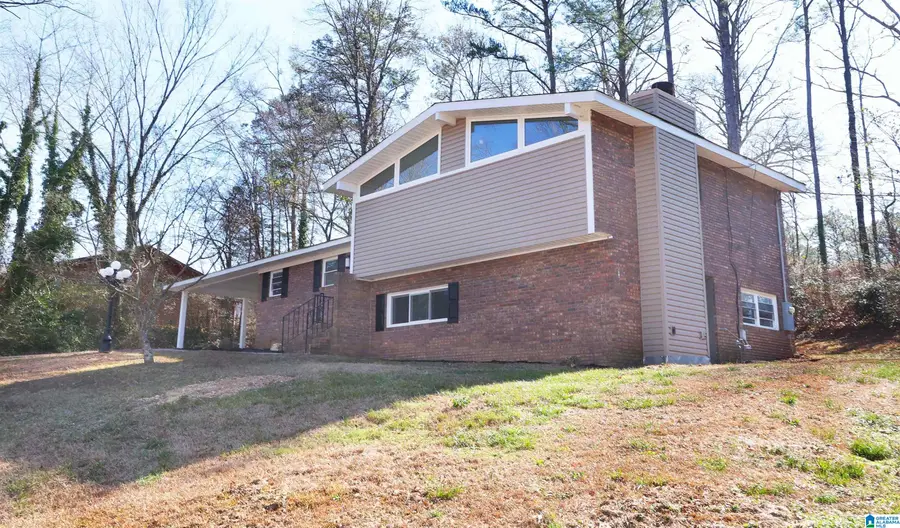 326 HILLCREST DRIVE, Anniston, AL 36206 - Image #2