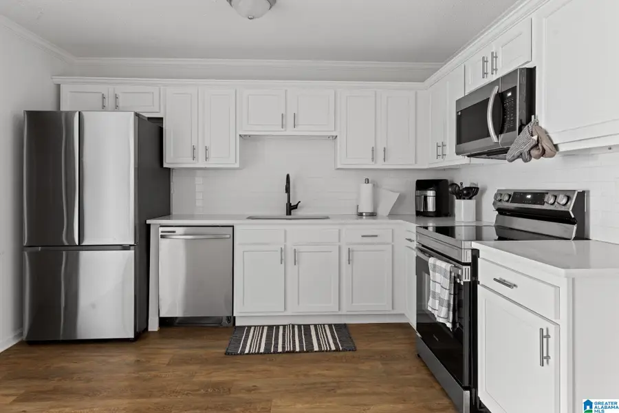 729 CAHABA MANOR COURT, Pelham, AL 35124 - Image #3