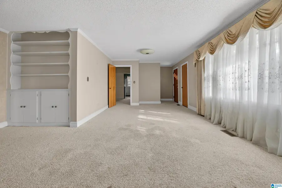 902 6TH STREET NE, Jacksonville, AL 36265 - Image #3