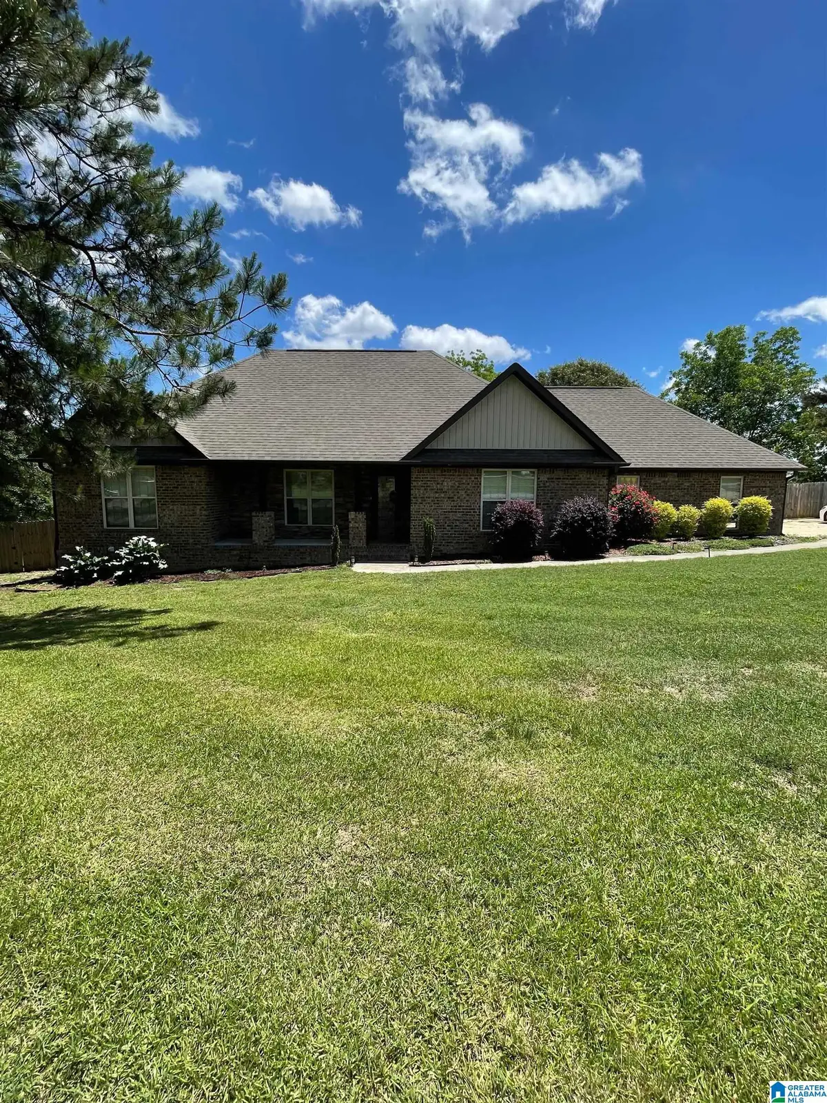 53 COUNTY ROAD 1072, Thorsby, AL 35171 - #1