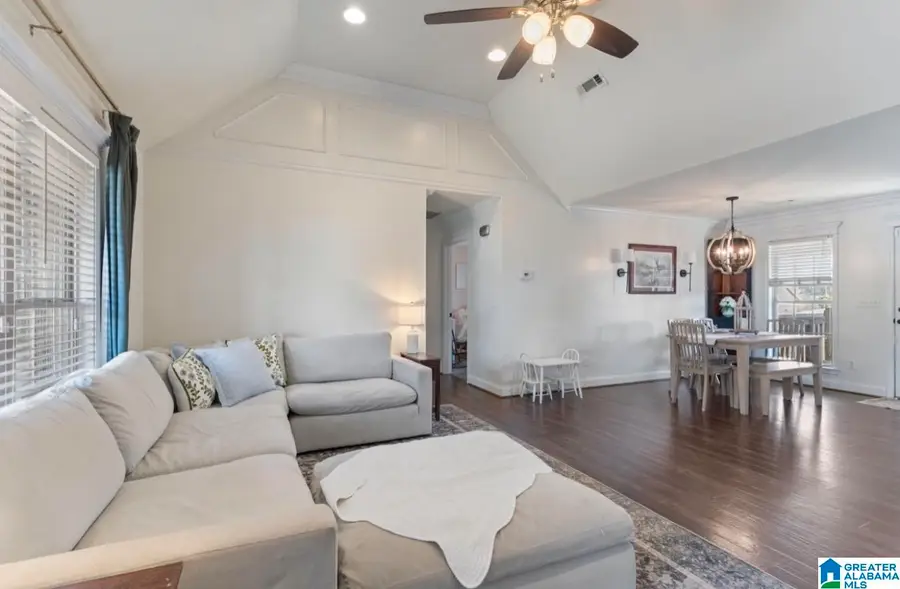 53 COUNTY ROAD 1072, Thorsby, AL 35171 - #2