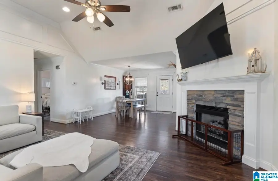 53 COUNTY ROAD 1072, Thorsby, AL 35171 - #3