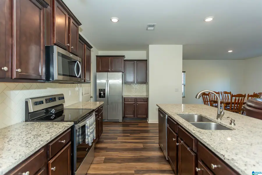 677 JOHNNYS COVE, Leeds, AL 35094 - Image #3