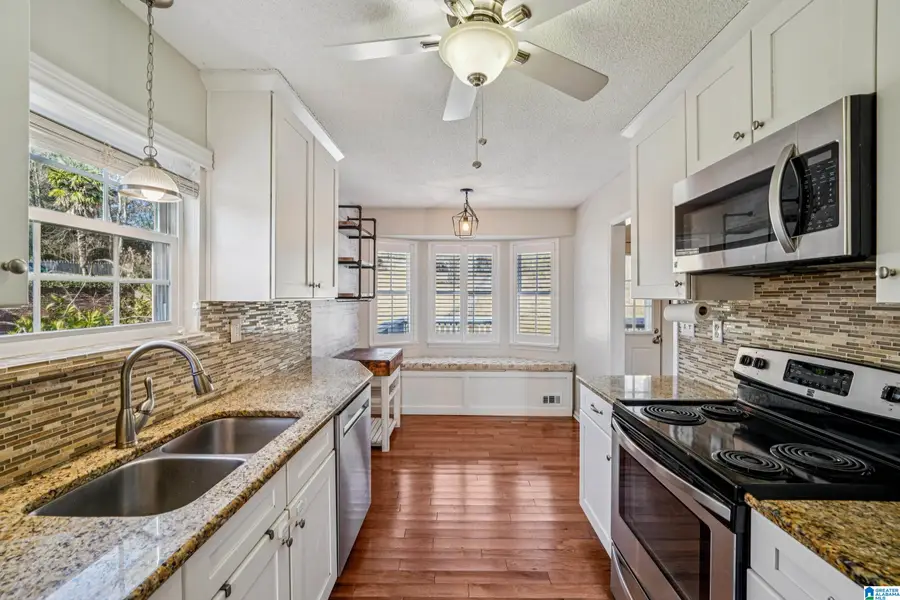 200 BUTTERNUT LANE, Trussville, AL 35173 - Image #3