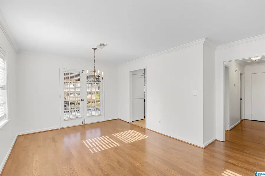 849 VESTAVIA VILLA COURT, Vestavia Hills, AL 35226 - Image #3