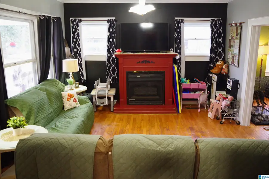 906 6TH AVENUE N, Clanton, AL 35045 - Image #2