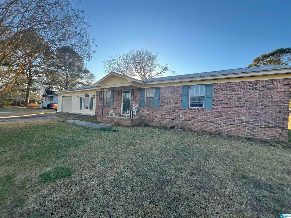 197 MAPLE CIRCLE, Hartselle, AL 35640 - Image #1