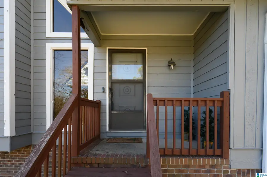 112 WHITECAP CIRCLE, Alabaster, AL 35007 - Image #3