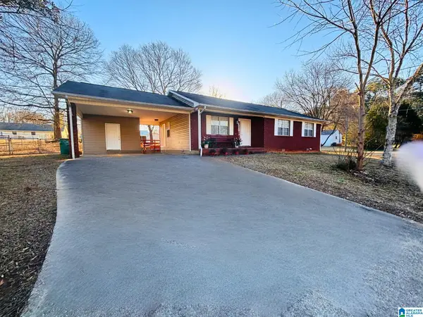 700 TIMBER WAY, Weaver, AL 36277