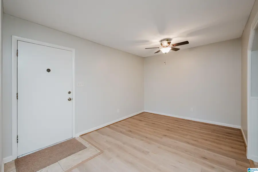 1015 WOODLAND VILLAGE, Birmingham, AL 35216 - Image #3