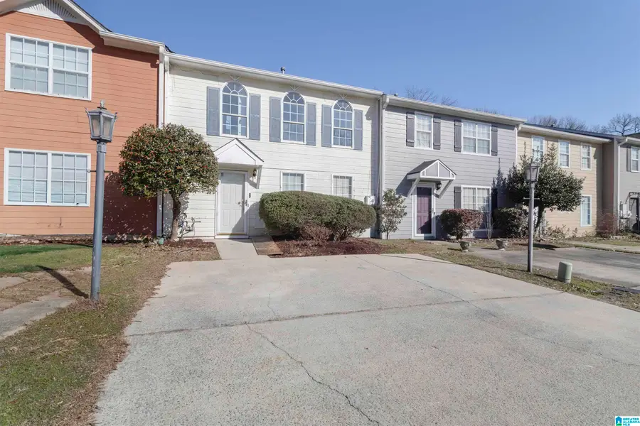 121 WILLOW POINT LANE, Alabaster, AL 35007 - #2