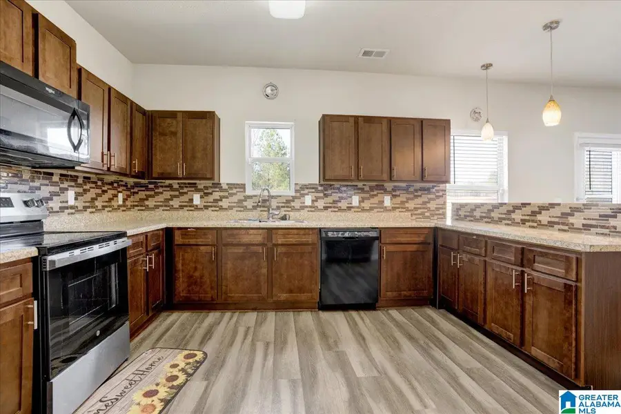 820 CLOVER CIRCLE, Springville, AL 35146 - Image #3