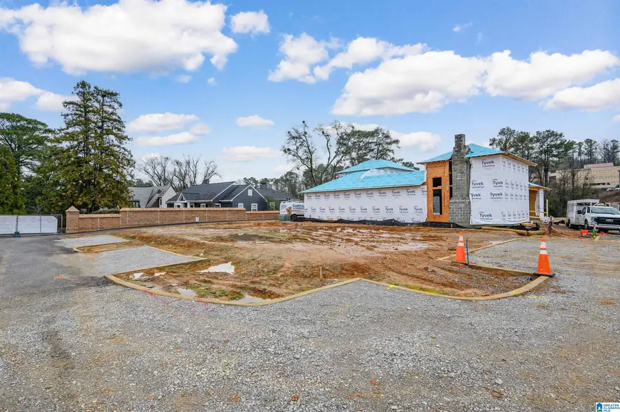 7 CHESTER COURT, Mountain Brook, AL 35223 - Image #2