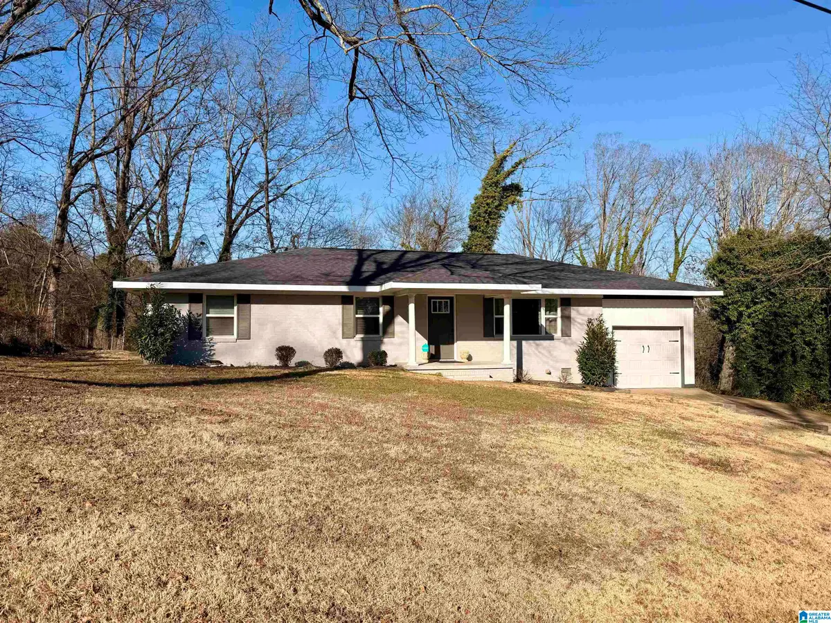 2012 CRAWFORD STREET, Guntersville, AL 35976 - Image #1