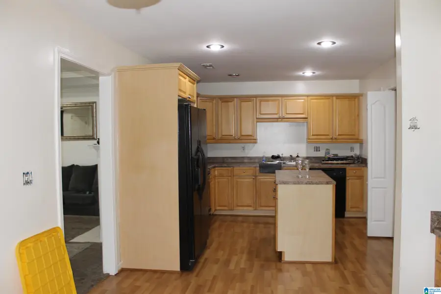 1801 WOODVINE LANE, Center Point, AL 35215 - Image #3