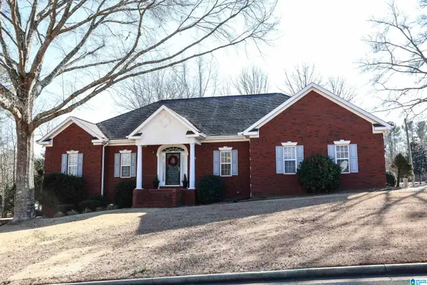 15 CAMELOT LANE, Anniston, AL 36207