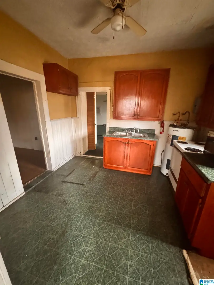 709 W 17TH STREET, Anniston, AL 36201 - #3