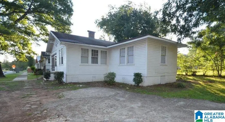 1417 CLARENDON AVENUE, Bessemer, AL 35020 - #2
