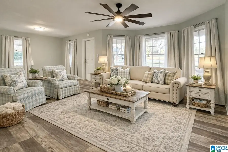 1205 4TH AVENUE N, Clanton, AL 35045 - #3