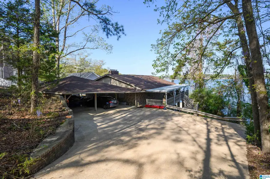 881 RIDGEWAY CIRCLE, Talladega, AL 35160 - #3