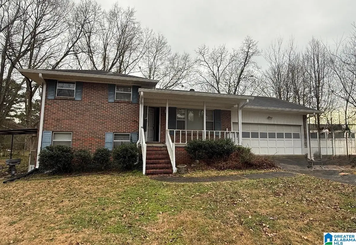 607 FAIRLAWN CIRCLE, Hueytown, AL 35023 - #1