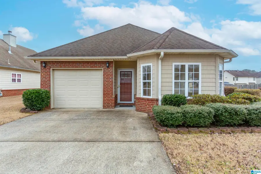 6652 WOODFORD LANE, Bessemer, AL 35022 - #2