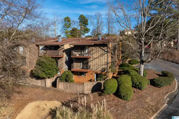200 EAST GREEN, Vestavia hills, AL 35243