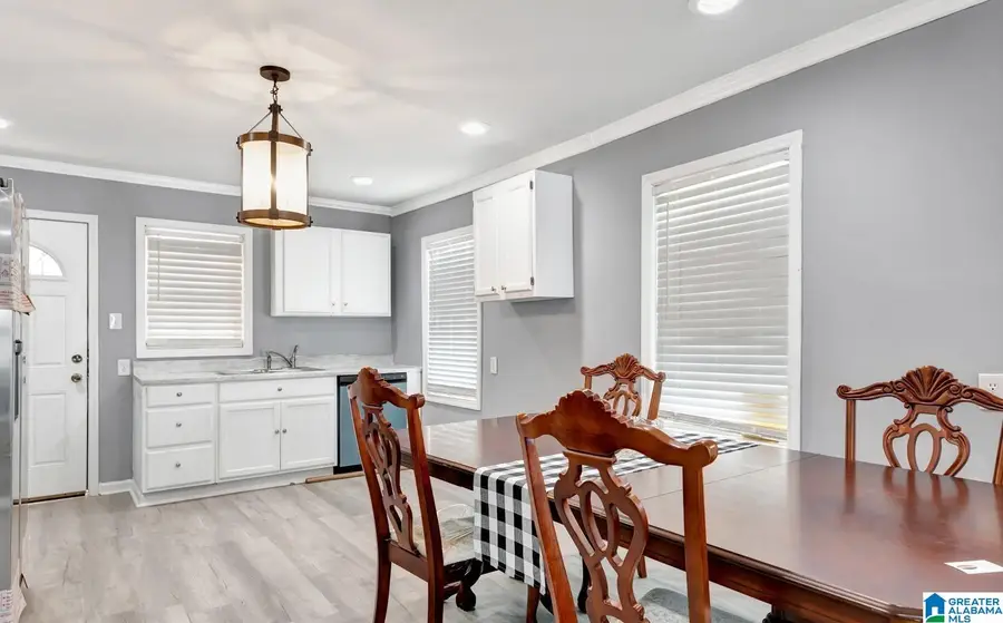 1325 18TH WAY SW, Birmingham, AL 35211 - #2