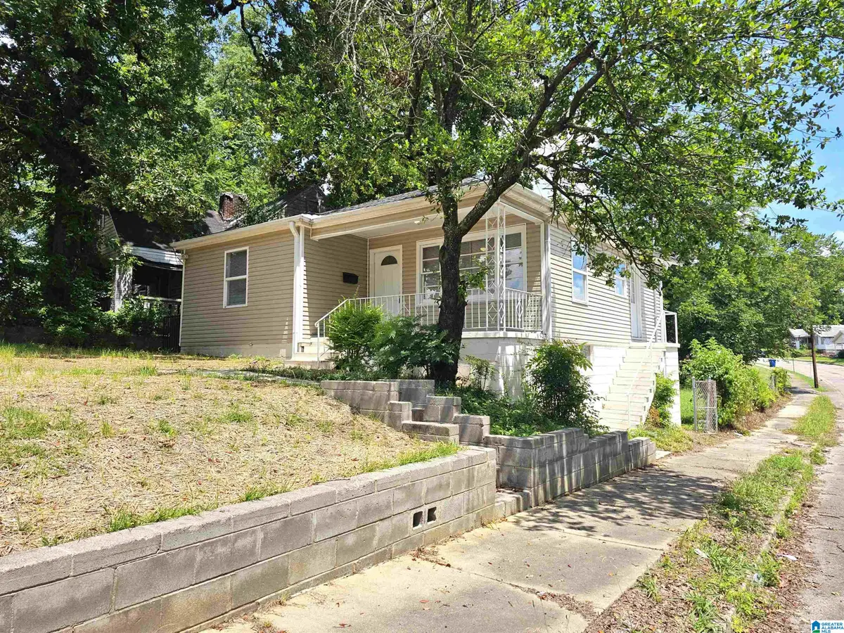 1556 MOUNTAIN DRIVE, Tarrant, AL 35217 - #1