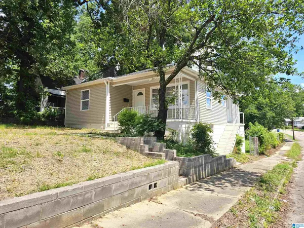 1556 MOUNTAIN DRIVE, Tarrant, AL 35217