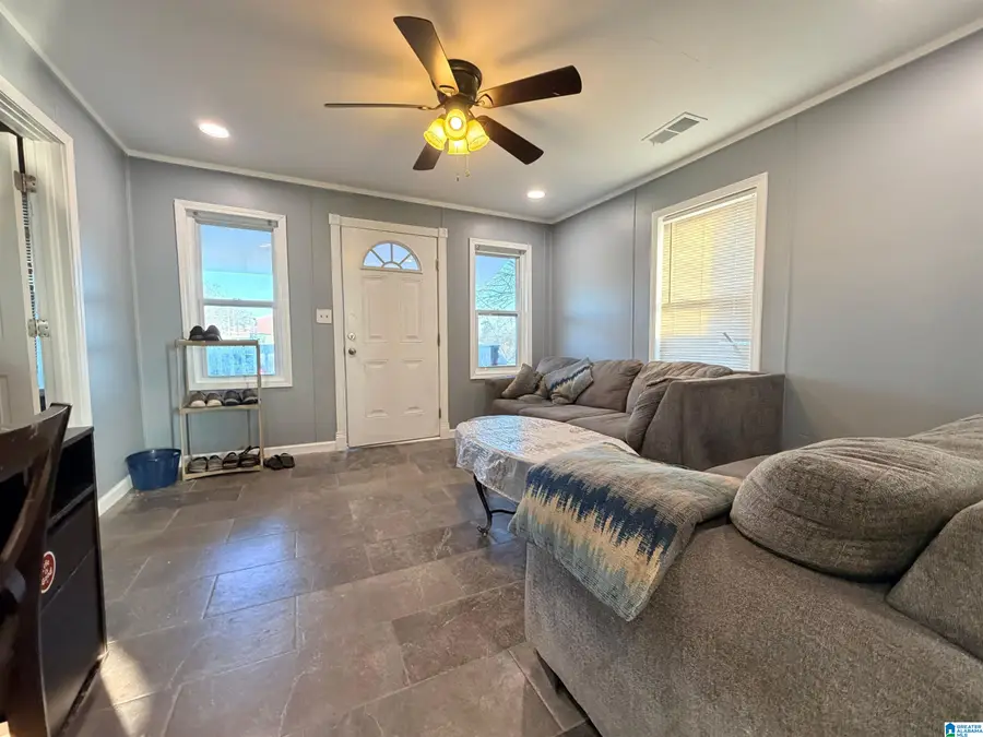 1904 15TH AVENUE, Tuscaloosa, AL 35401 - #2