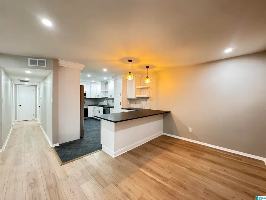 609 WOODLAND VILLAGE, Homewood, AL 35216 - #3