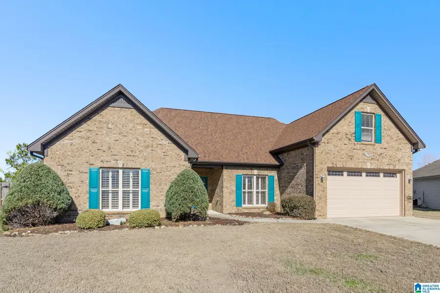 138 WATERFORD COVE DRIVE, Calera, AL 35040 - #2