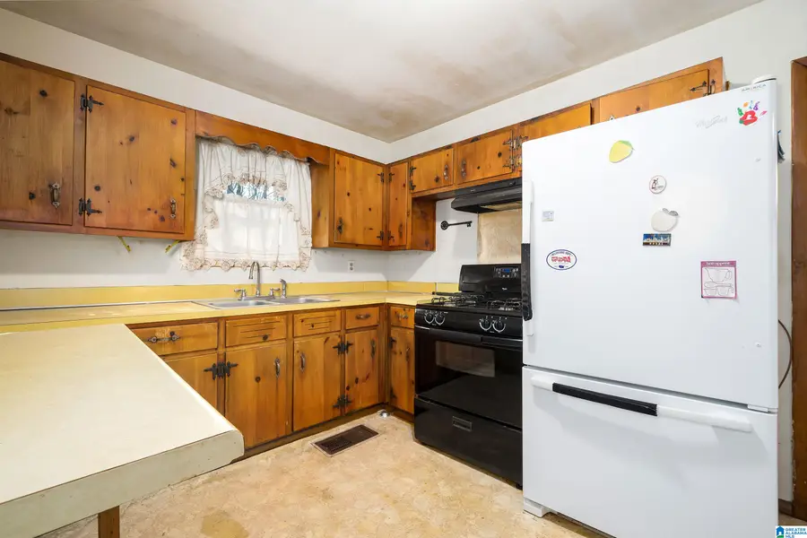 1049 SOUTHWOOD DRIVE, Birmingham, AL 35217 - #3