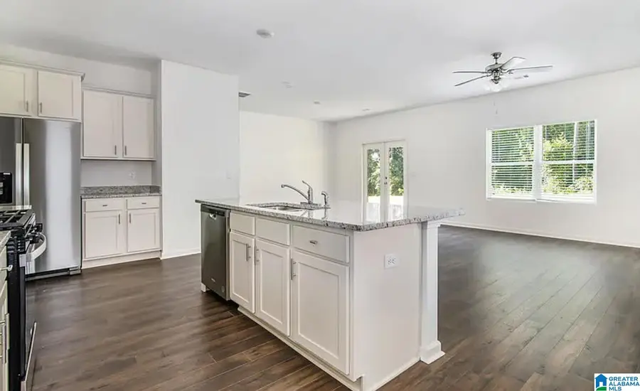 203 CHELSEA PARK ROAD, Chelsea, AL 35043 - #2