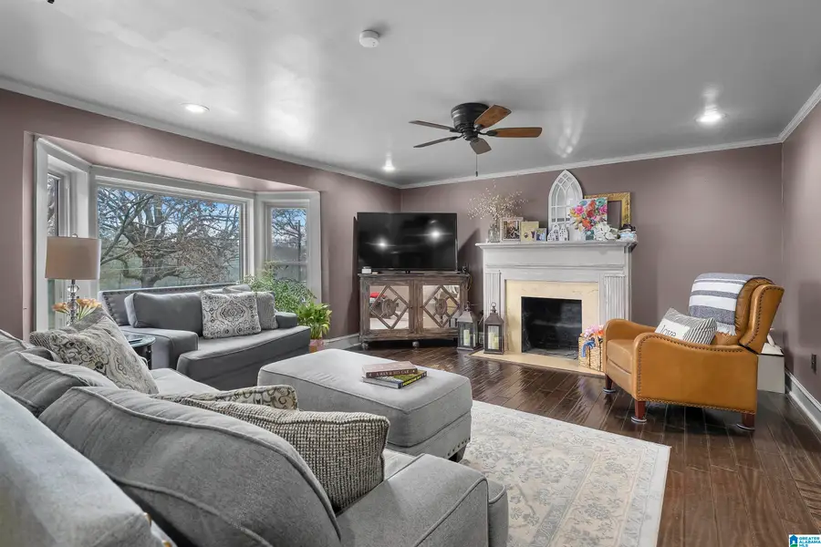 604 4TH AVENUE S, Jasper, AL 35501 - #2