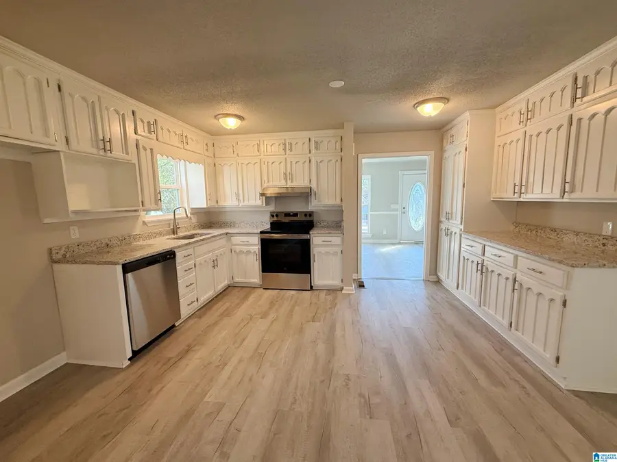 1004 SANDYBROOK CIRCLE, Brookside, AL 35214 - #3