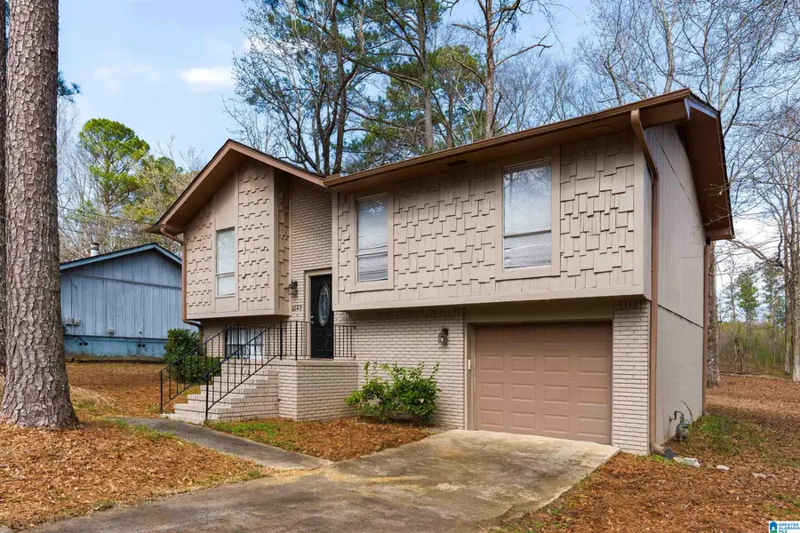 2127 GAYLEWOOD DRIVE, Bessemer, AL 35022 - #2