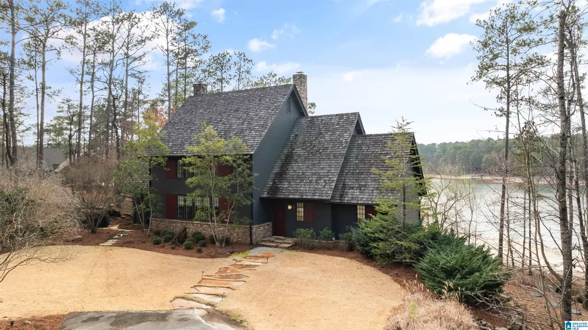 536 RUSSELL CABIN POINT, Alexander City, AL 35010 - #1