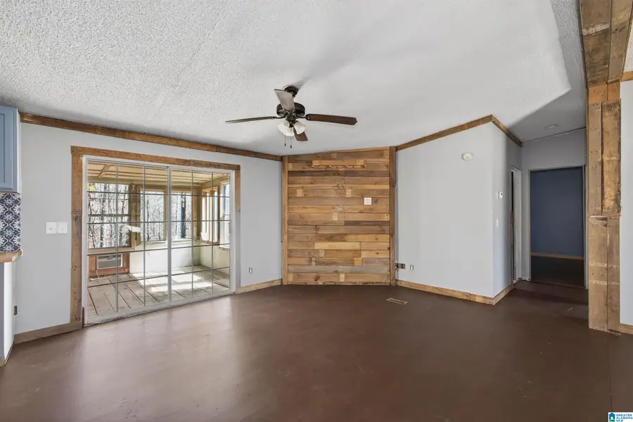 78 COUNTY ROAD 984, Jemison, AL 35085 - #3